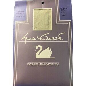 Vintage Gloria Vanderbilt Size A Day sheer Pantyhose Reinforced Toe In Off White